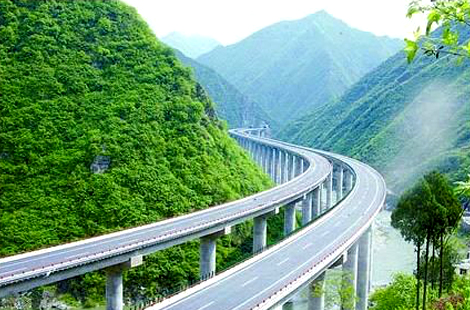 習(xí)主席訪問捷克斯洛伐克，華通遠航太陽能供電借東風(fēng)揚帆！